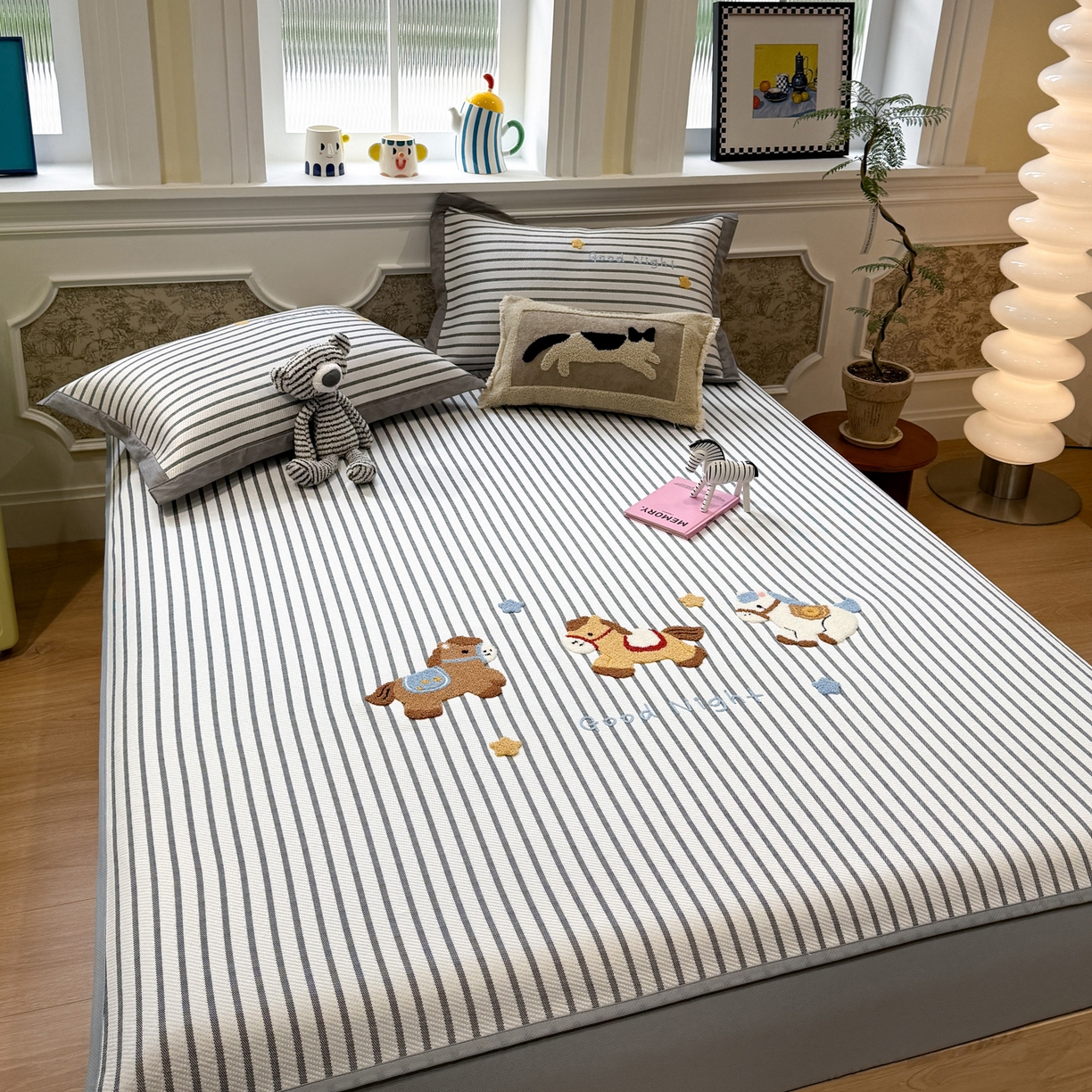 91家纺网 家纺一手货源 找家纺 雅居纺家纺 2026春夏新款PE凉感提花绣花凉席席子 床笠款-马上有钱