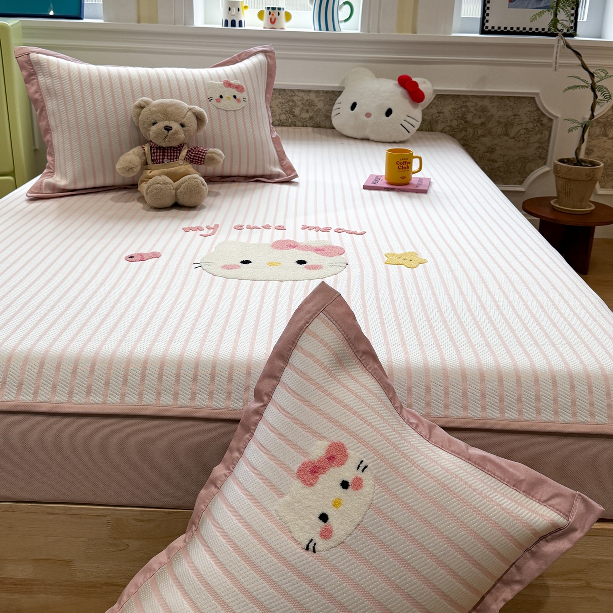 91家纺网 家纺一手货源 找家纺 雅居纺家纺 2026春夏新款PE凉感提花绣花凉席席子 床笠款-爱恋猫咪