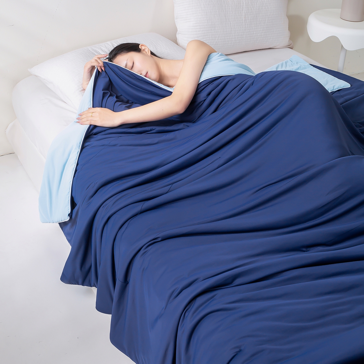 91家纺网 家纺一手货源 找家纺 眠势力 2026新款锦氨凉感夏被空调被夏凉被 深睡蓝