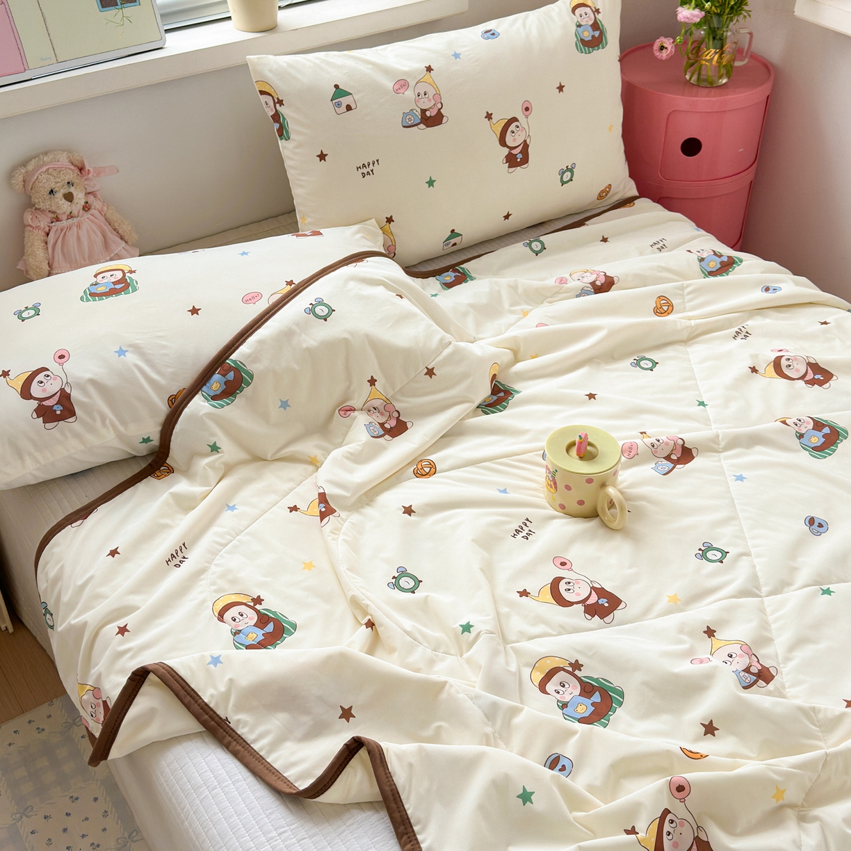 91家纺网 家纺一手货源 找家纺 希诺家居 2026春夏新款仿锦氨小冰皮凉感夏被空调被 气球星宝宝