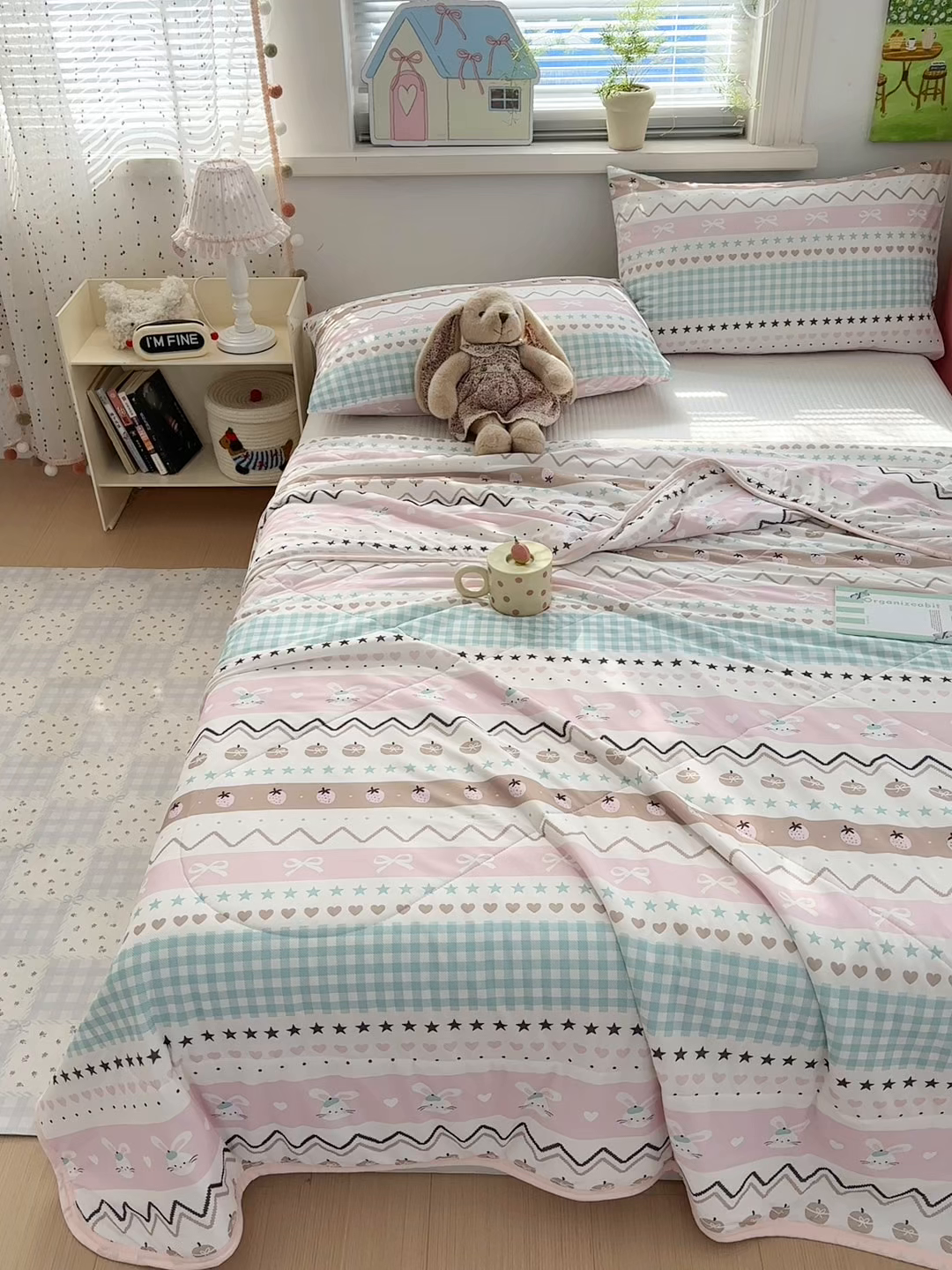 91家纺网 家纺一手货源 找家纺 希诺家居 2026春夏新款仿锦氨小冰皮凉感夏被空调被 童话小粉兔