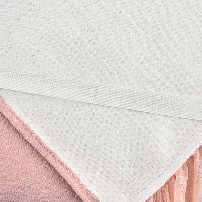 91家纺网 家纺一手货源 找家纺 畅畅家纺 2026新款提花面料530克PE凉感因子冰豆豆凉席床裙三件套 山水-粉