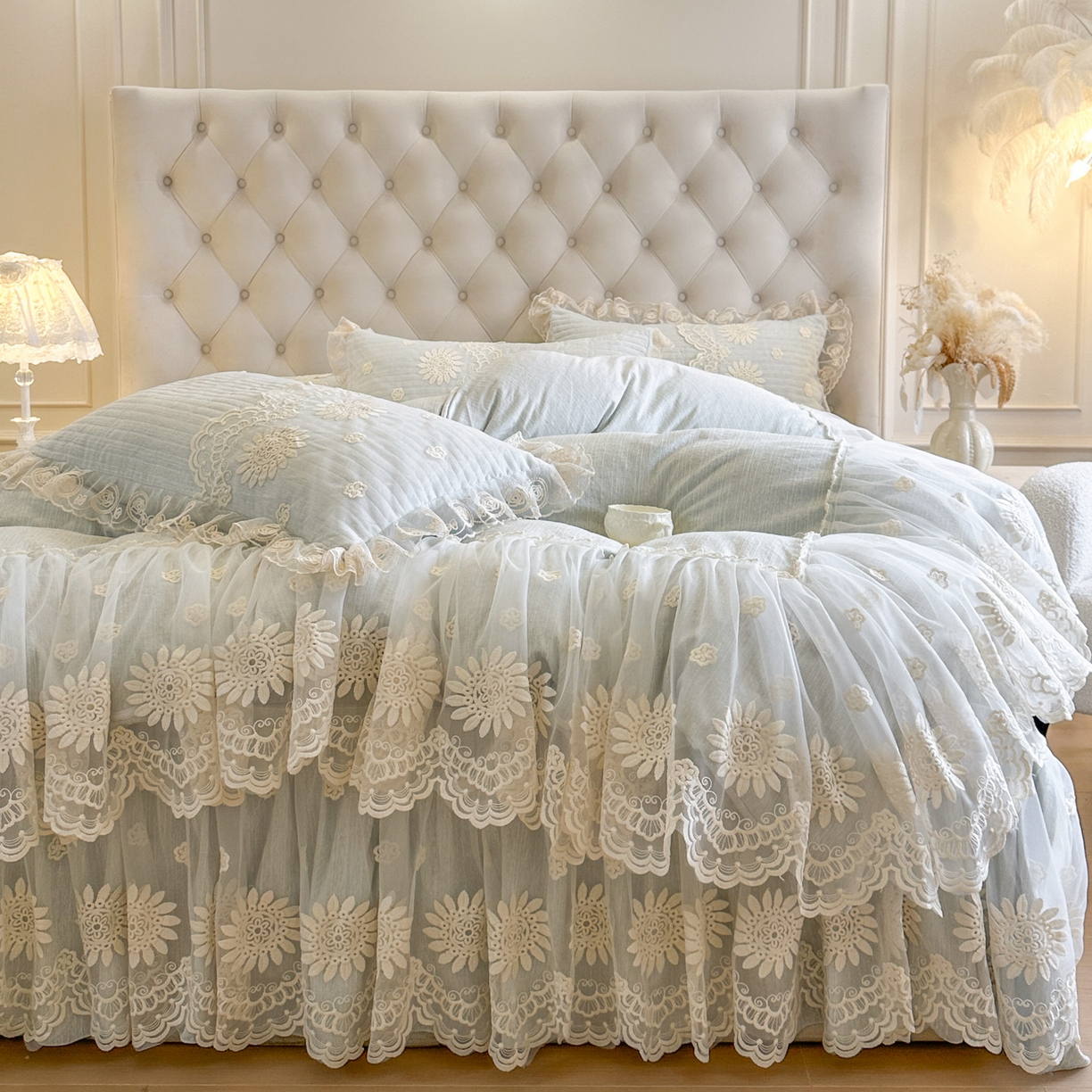 91家纺网 家纺一手货源 找家纺 恋尚 2026新款色织麻夹棉床裙四件套 控价四件套270，甜梦花嫁系列 甜梦花嫁-清新蓝