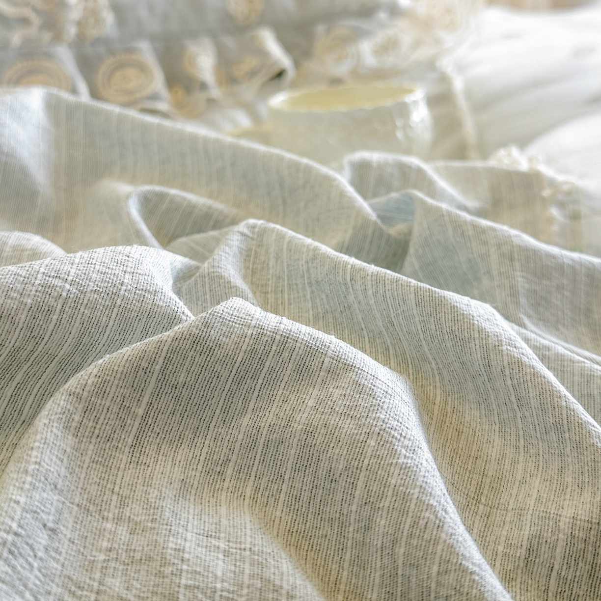 91家纺网 家纺一手货源 找家纺 恋尚 2026新款色织麻夹棉床裙四件套 控价四件套270，甜梦花嫁系列 甜梦花嫁-清新蓝