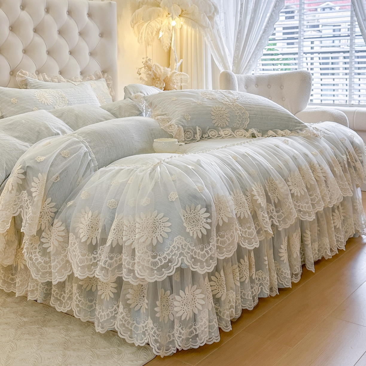 91家纺网 家纺一手货源 找家纺 恋尚 2026新款色织麻夹棉床裙四件套 控价四件套270，甜梦花嫁系列 甜梦花嫁-清新蓝