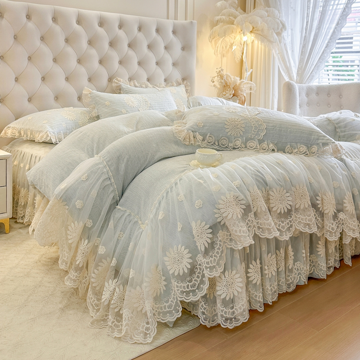 91家纺网 家纺一手货源 找家纺 恋尚 2026新款色织麻夹棉床裙四件套 控价四件套270，甜梦花嫁系列 甜梦花嫁-清新蓝