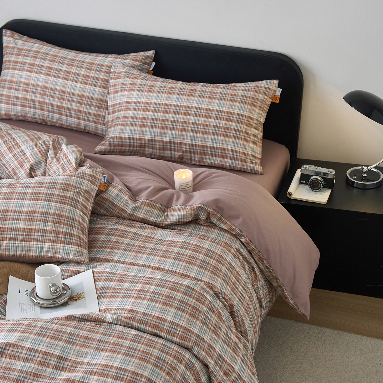 91家纺网 家纺一手货源 找家纺 女子家纺 2026新款全棉13070简约格子系列四件套 赤茶格