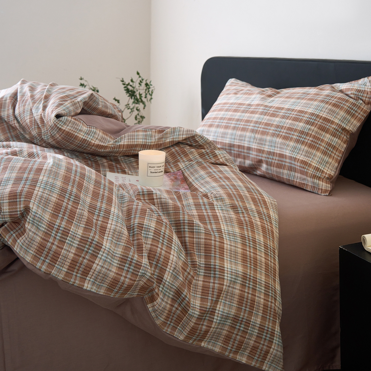 91家纺网 家纺一手货源 找家纺 女子家纺 2026新款全棉13070简约格子系列四件套 赤茶格