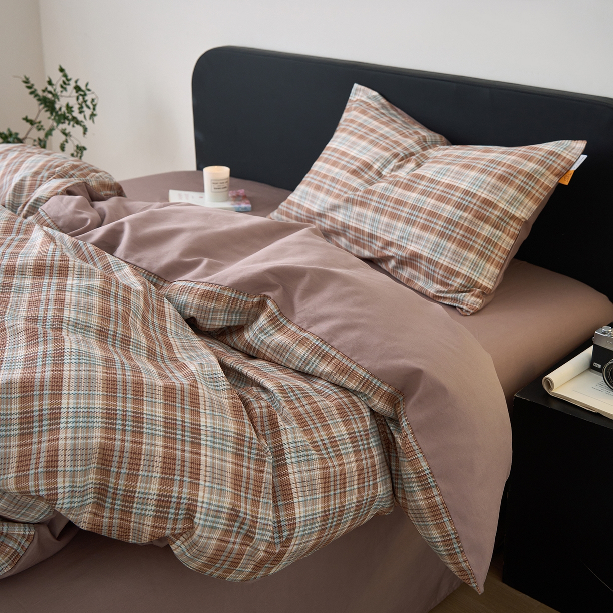 91家纺网 家纺一手货源 找家纺 女子家纺 2026新款全棉13070简约格子系列四件套 赤茶格