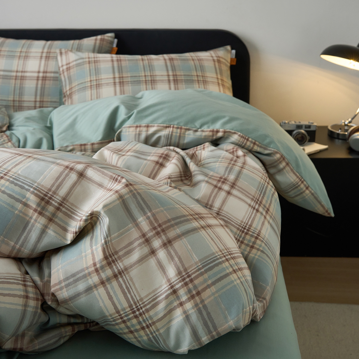 91家纺网 家纺一手货源 找家纺 女子家纺 2026新款全棉13070简约格子系列四件套 英伦-蓝咖