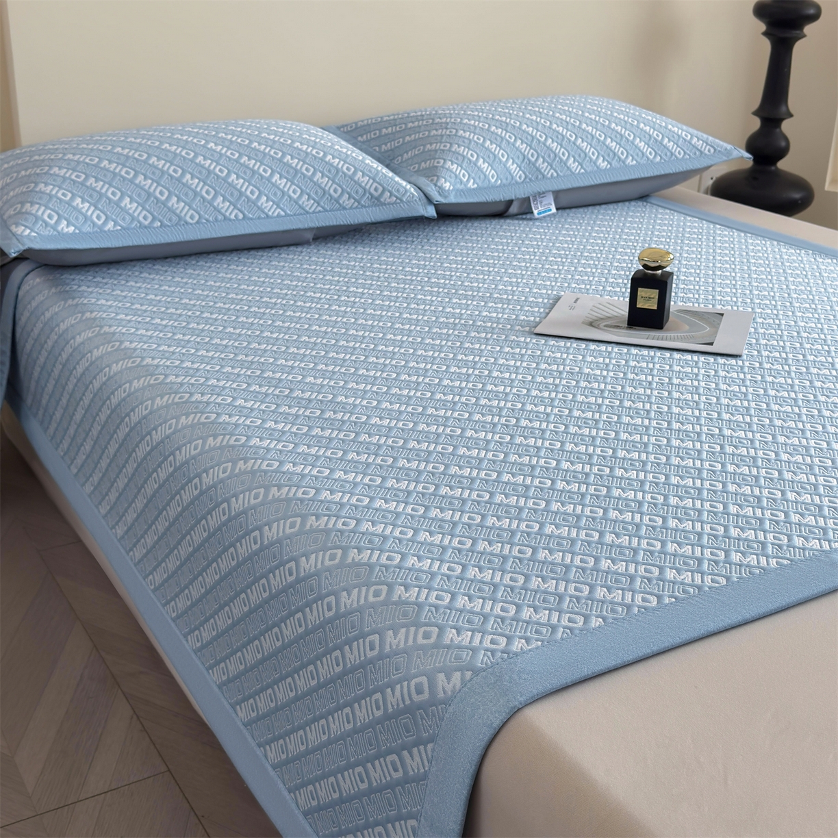 慕木家纺 2026新款A类高端pe双面乙纶冰豆豆凉席摩登MIO系列（提供买家秀） 摩登MIO-蓝床席款