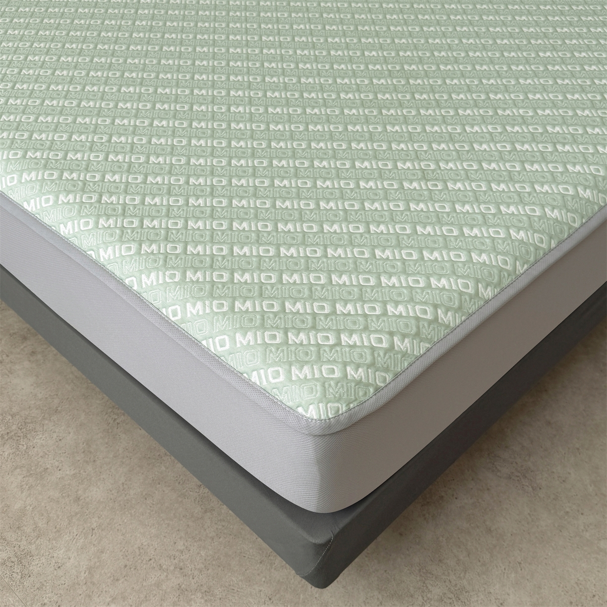 91家纺网 家纺一手货源 找家纺 慕木家纺 2026新款A类高端pe双面乙纶冰豆豆凉席摩登MIO系列（提供买家秀） 摩登MIO-绿床笠款