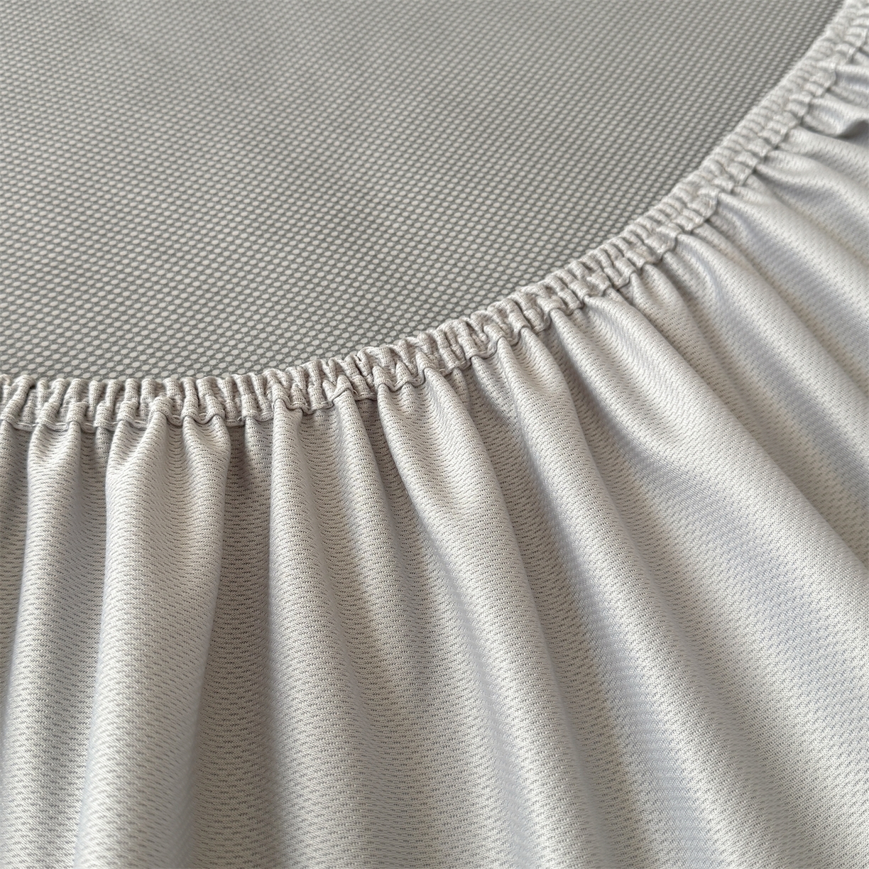 91家纺网 家纺一手货源 找家纺 慕木家纺 2026新款A类高端pe双面乙纶冰豆豆凉席摩登MIO系列（提供买家秀） 摩登MIO-蓝床笠款