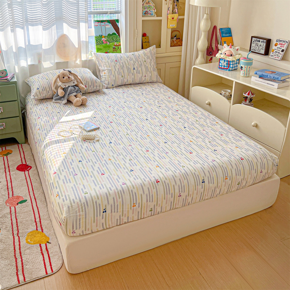 91家纺网 家纺一手货源 找家纺 名兮家居 2026新款全棉纯棉A类卡通时尚风双层纱床笠单品床笠床笠单件 双层纱-彩条樱桃