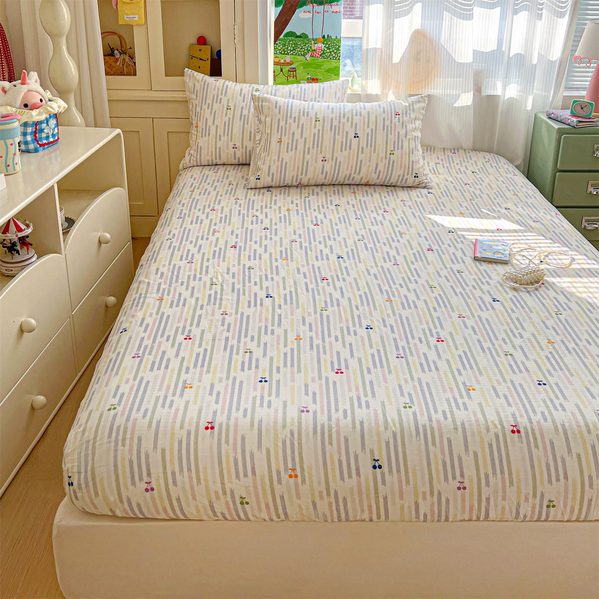 91家纺网 家纺一手货源 找家纺 名兮家居 2026新款全棉纯棉A类卡通时尚风双层纱床笠单品床笠床笠单件 双层纱-彩条樱桃