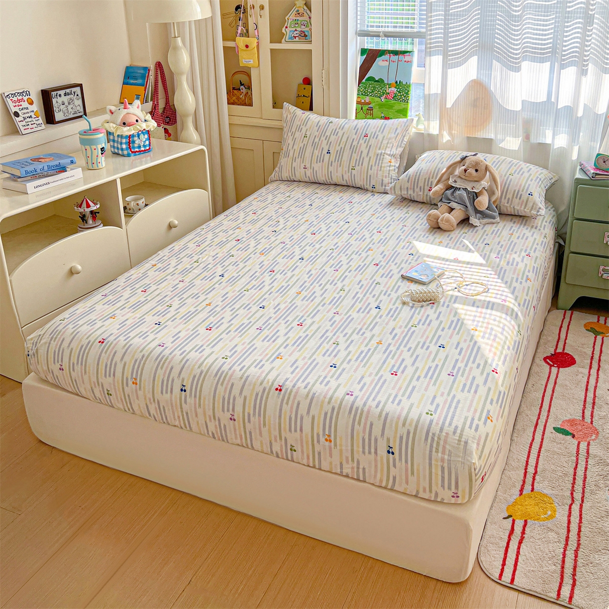 91家纺网 家纺一手货源 找家纺 名兮家居 2026新款全棉纯棉A类卡通时尚风双层纱床笠单品床笠床笠单件 双层纱-彩条樱桃