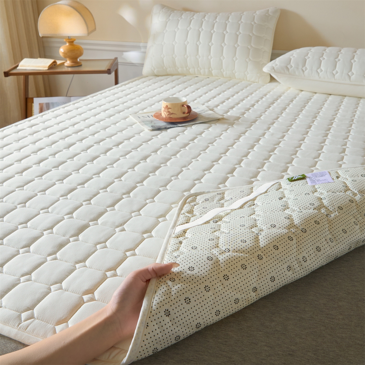 91家纺网 家纺一手货源 找家纺 （总）居眠 2026新款防水防滑夹棉床护垫-星格