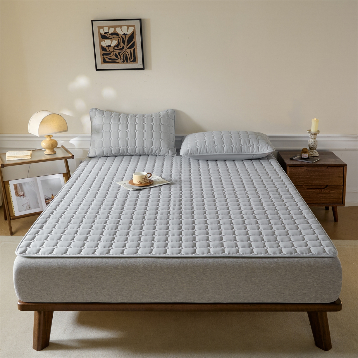 91家纺网 家纺一手货源 找家纺 居眠 2026新款防水防滑夹棉床护垫-星格 星格-灰