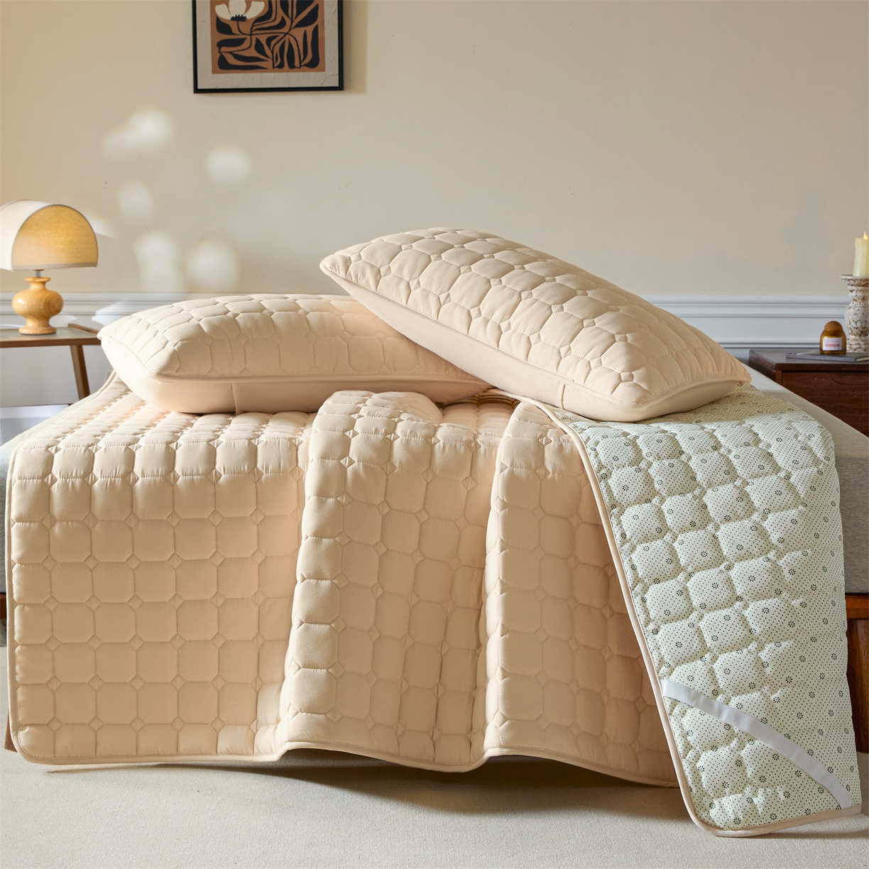 91家纺网 家纺一手货源 找家纺 居眠 2026新款防水防滑夹棉床护垫-星格 星格-卡