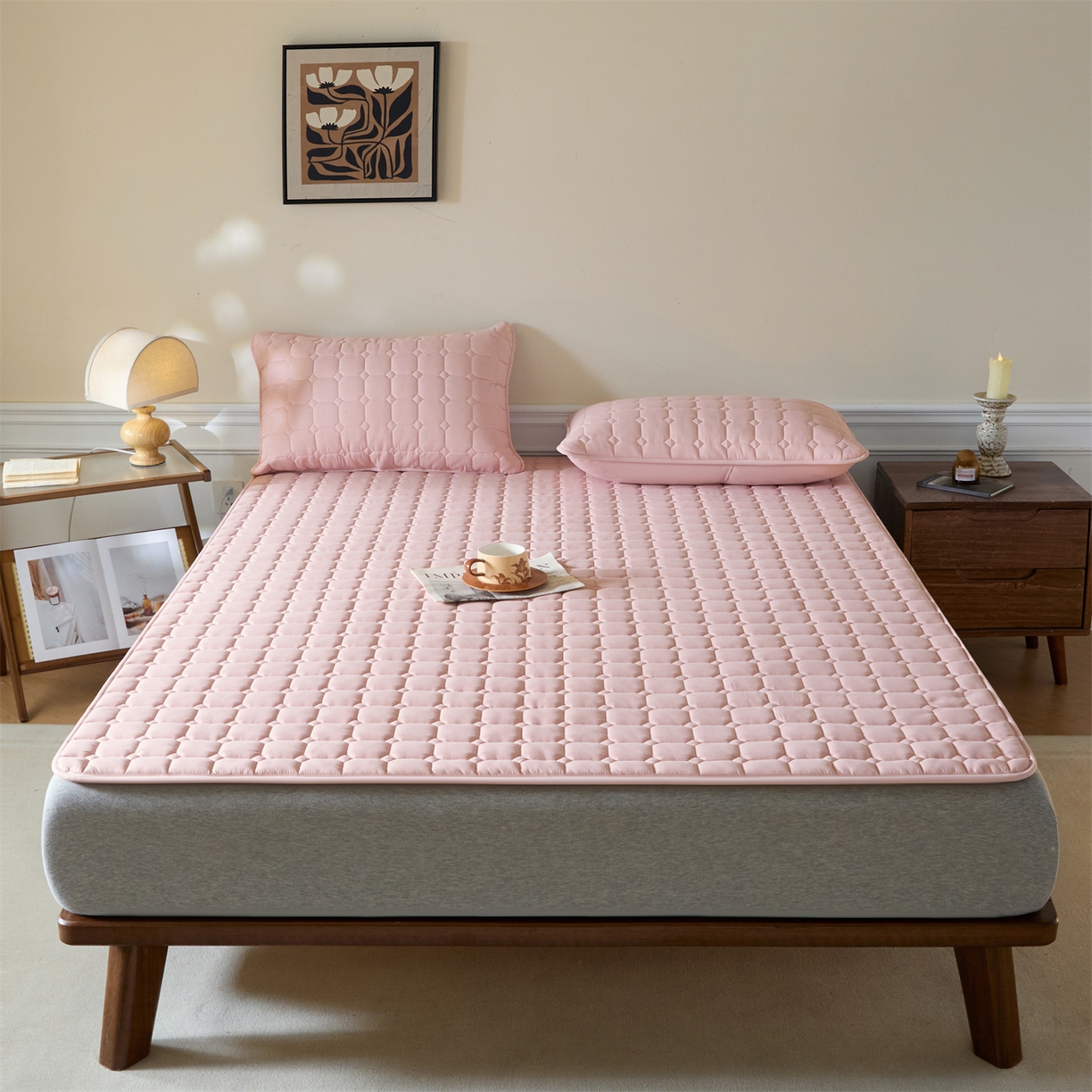 91家纺网 家纺一手货源 找家纺 居眠 2026新款防水防滑夹棉床护垫-星格 星格-粉