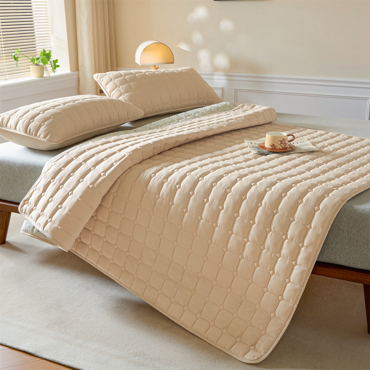 91家纺网 家纺一手货源 找家纺 居眠 2026新款防水防滑夹棉床护垫-星格 星格-卡