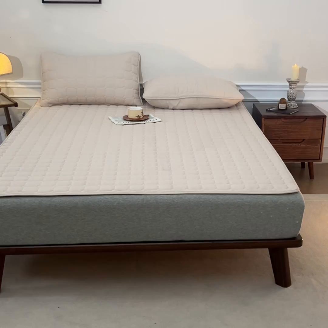 91家纺网 家纺一手货源 找家纺 居眠 2026新款防水防滑夹棉床护垫-星格 星格-卡