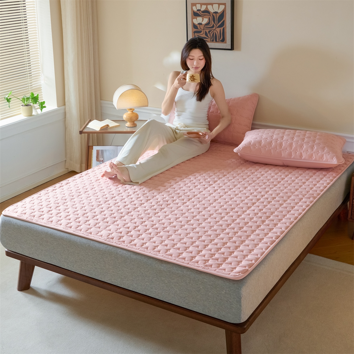 91家纺网 家纺一手货源 找家纺 居眠 2026新款防水防滑夹棉床护垫-花叶 花叶-粉