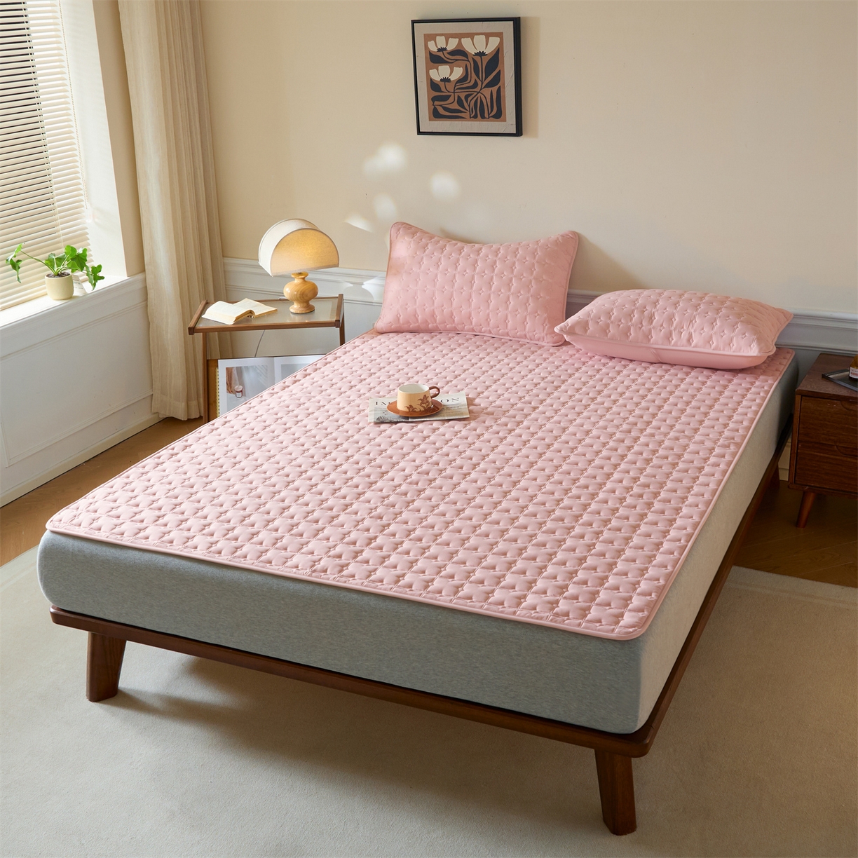 91家纺网 家纺一手货源 找家纺 居眠 2026新款防水防滑夹棉床护垫-花叶 花叶-粉