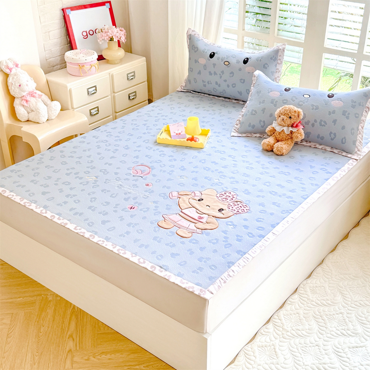 优贝家纺 2026新款高克重PE聚乙中分子复合凉感软席贴布绣三件套凉席 健身猫-蓝