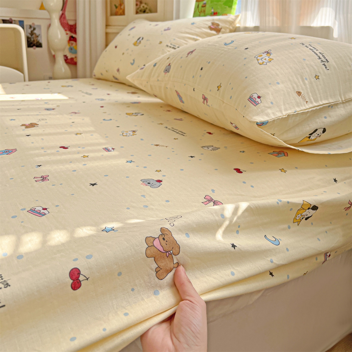 91家纺网 家纺一手货源 找家纺 名兮家居 2026新款全棉纯棉A类卡通时尚风双层纱床笠单品床笠床笠单件 双层纱-狗狗幻想