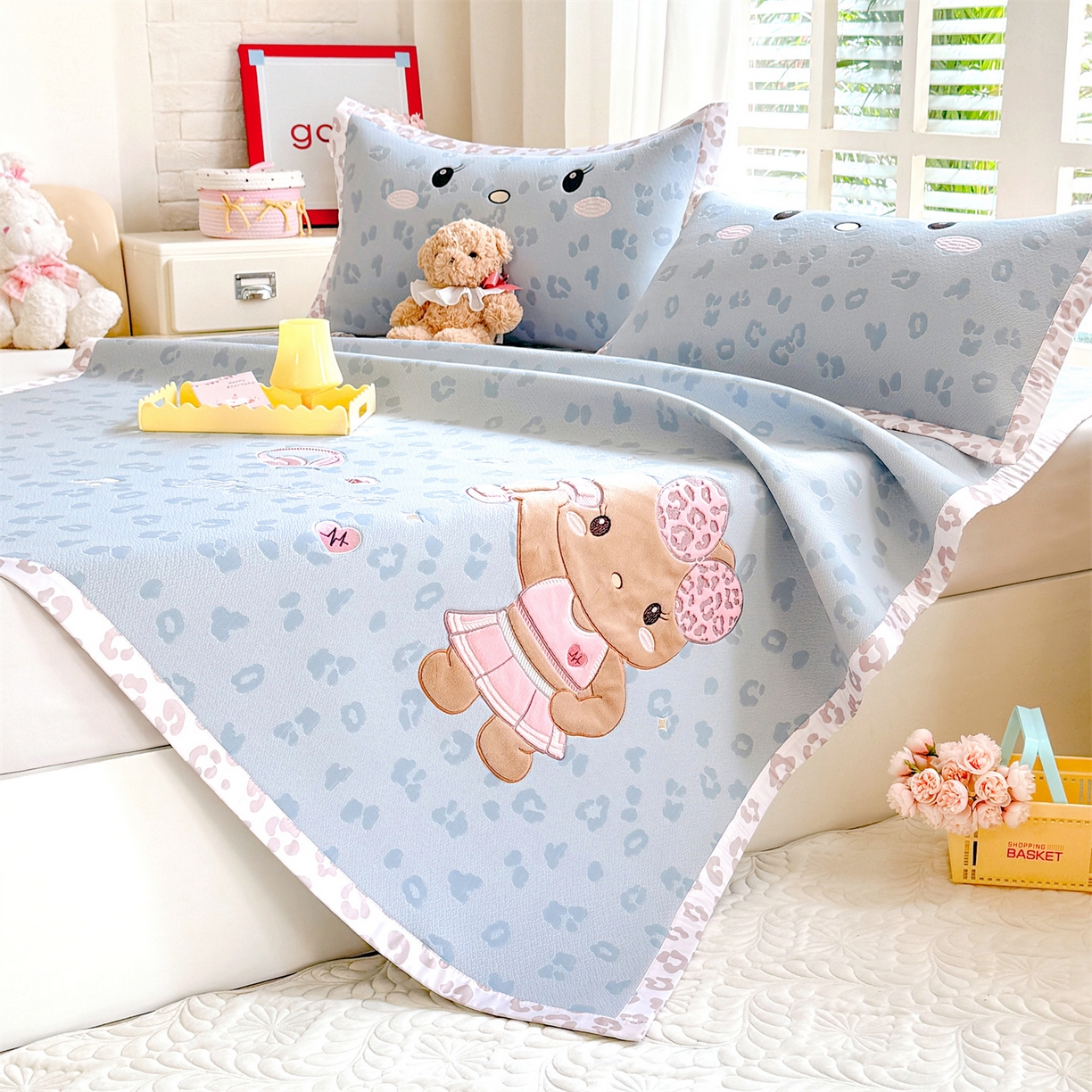 91家纺网 家纺一手货源 找家纺 绒棉世家 2026新款高克重PE聚乙中分子复合凉感软席贴布绣三件套凉席 健身猫-蓝