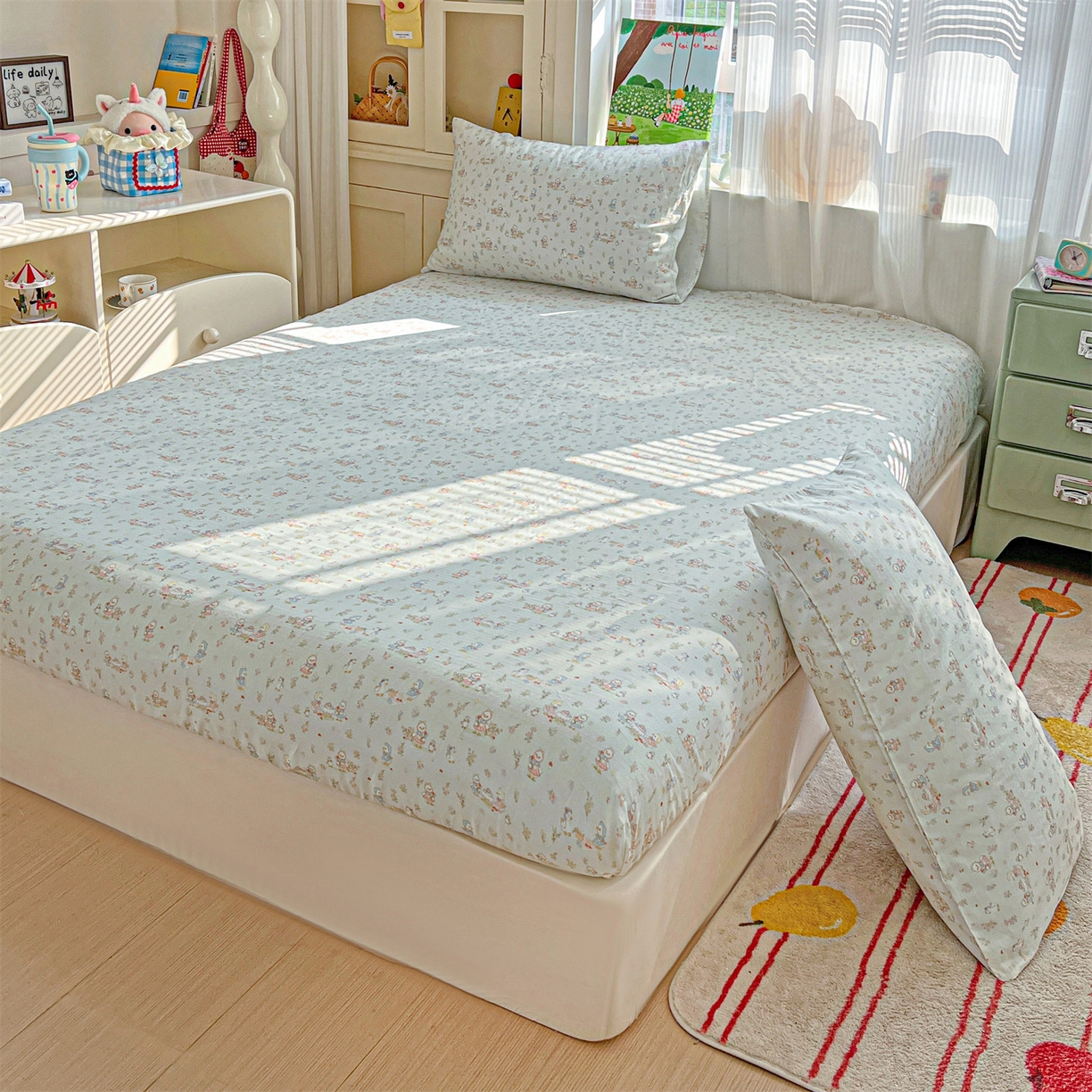 91家纺网 家纺一手货源 找家纺 名兮家居 2026新款全棉纯棉A类卡通时尚风双层纱床笠单品床笠床笠单件 双层纱-花田鸭