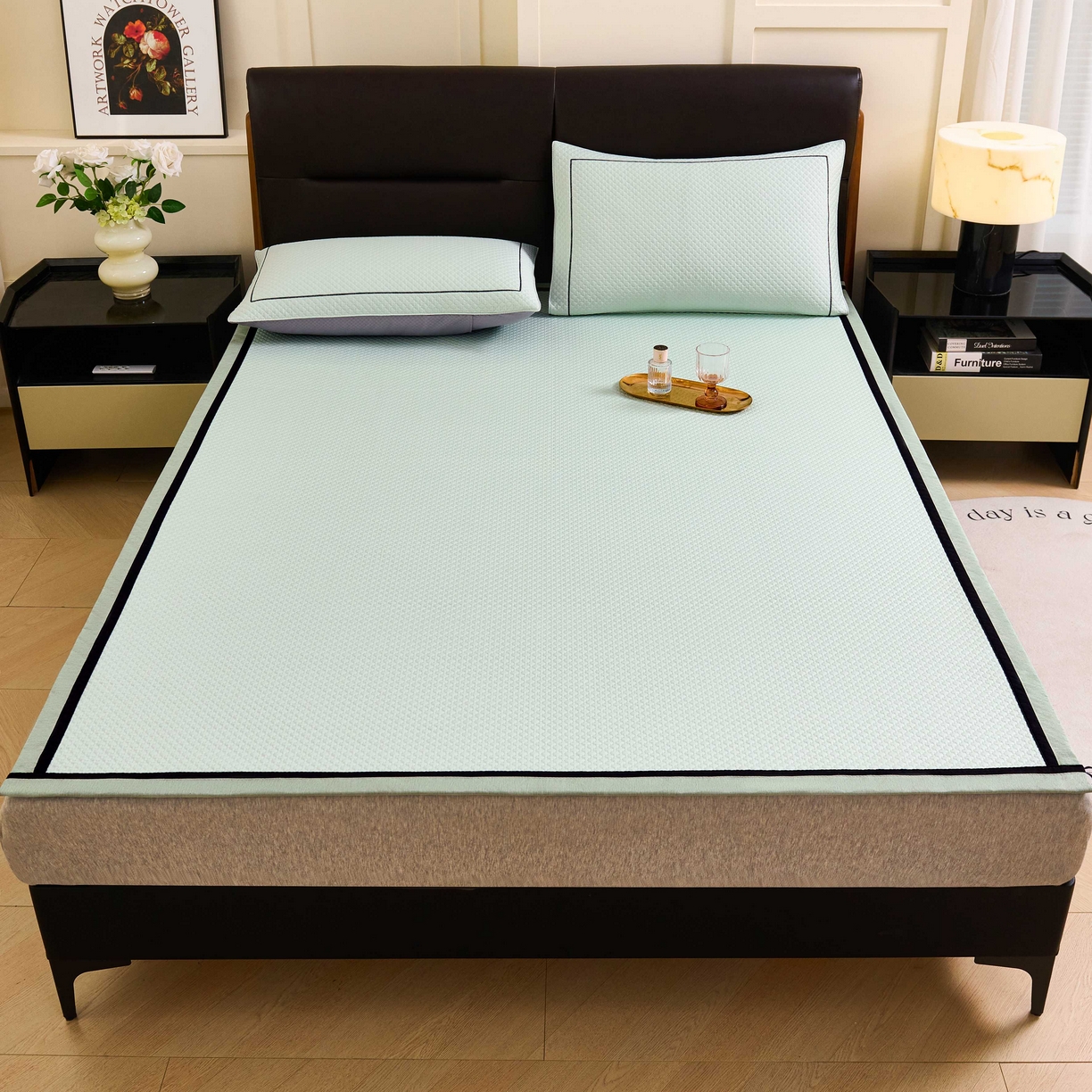 91家纺网 家纺一手货源 找家纺 梵克保罗 2026春夏新款凉感豆豆席极简织带平席款凉席极简贴边款 极简绿