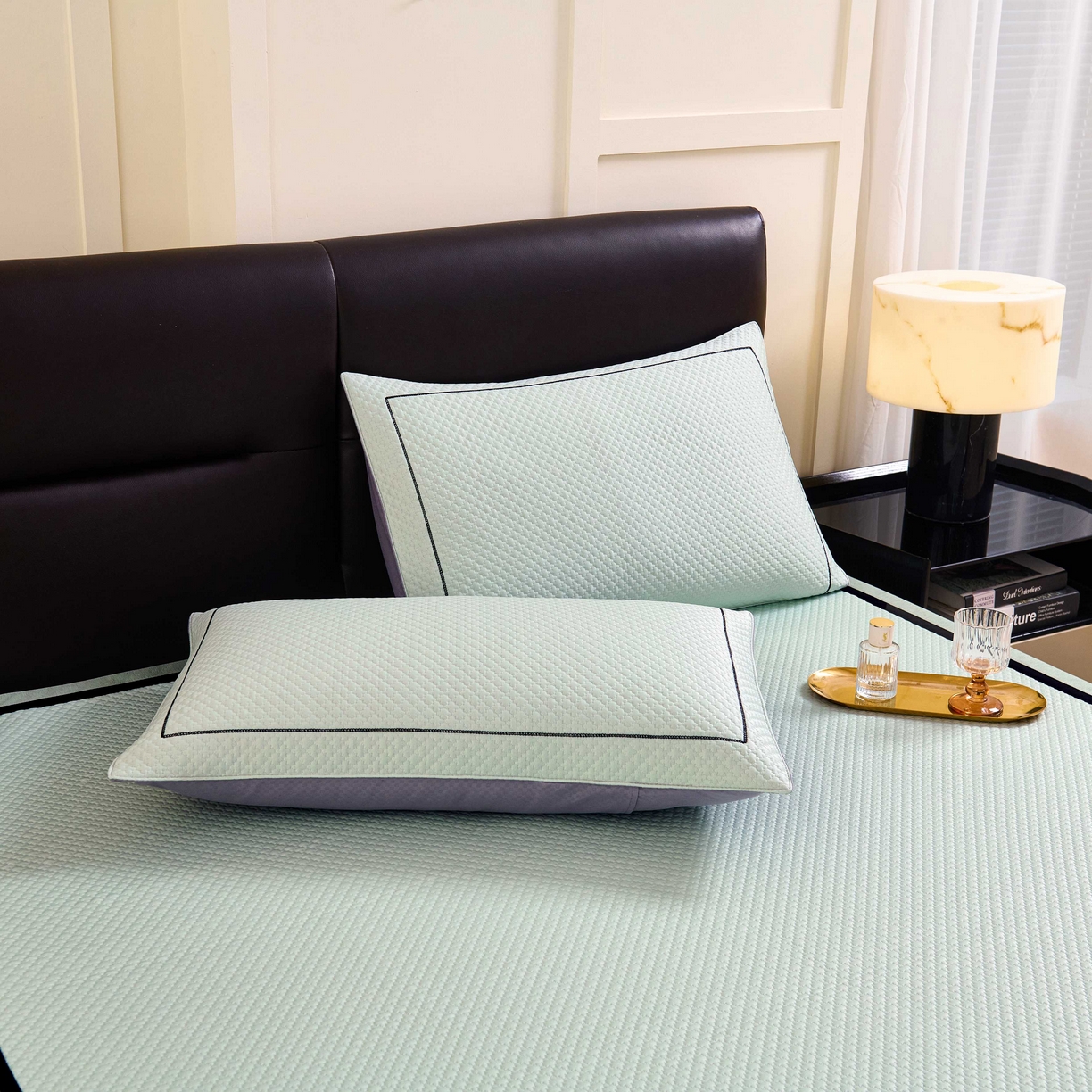 91家纺网 家纺一手货源 找家纺 梵克保罗 2026春夏新款凉感豆豆席极简织带平席款凉席极简贴边款 极简绿