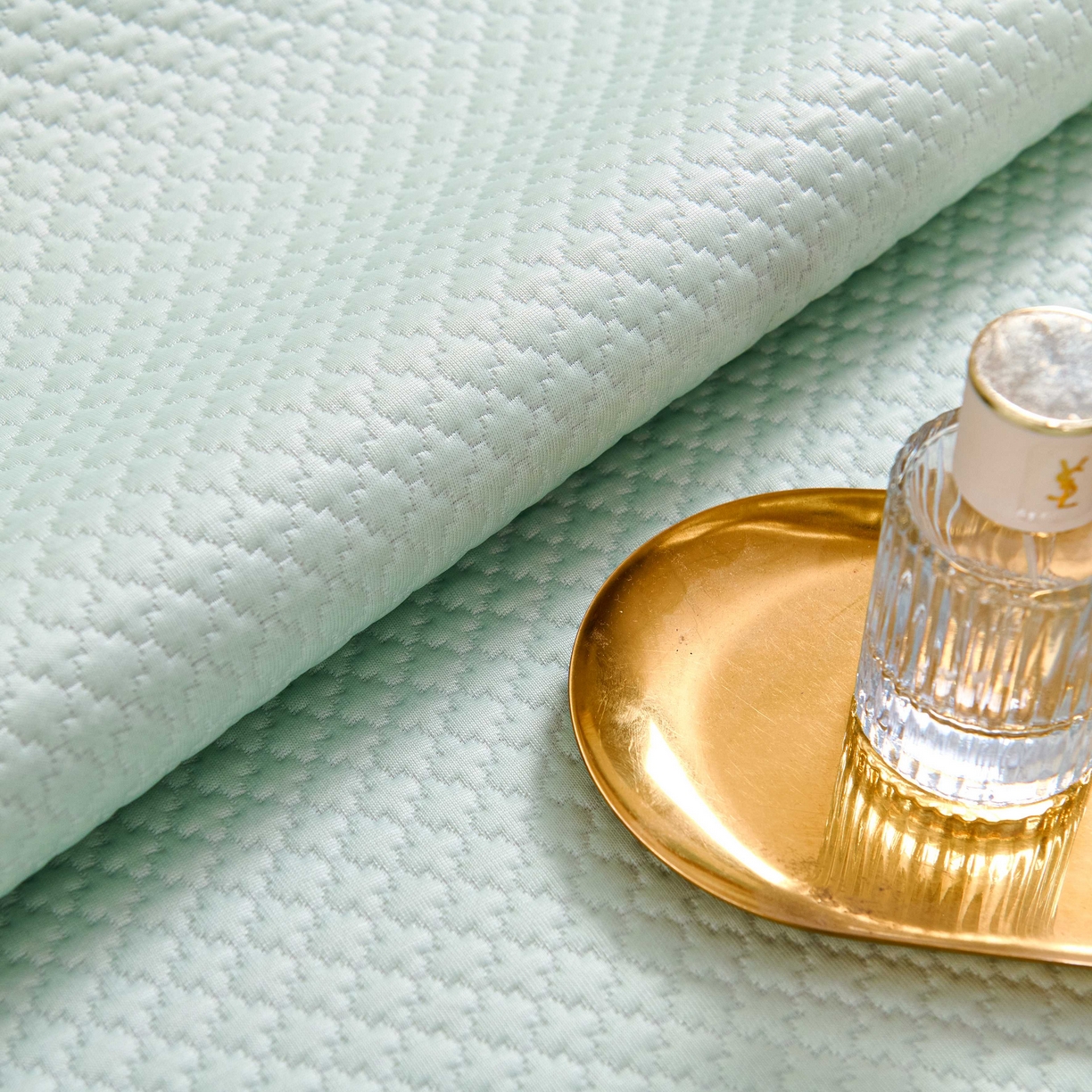 91家纺网 家纺一手货源 找家纺 梵克保罗 2026春夏新款凉感豆豆席极简织带平席款凉席极简贴边款 极简绿