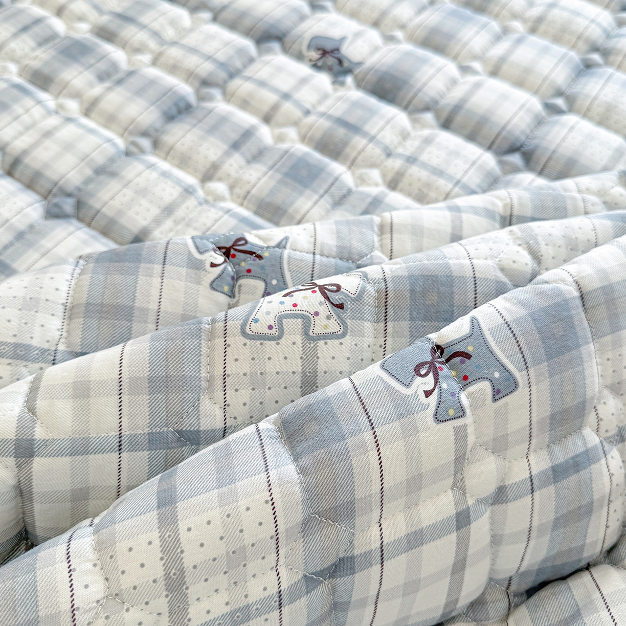 91家纺网 家纺一手货源 找家纺 （总）丽诺床垫 2026新款全棉抑菌防滑床褥床垫活力小柴