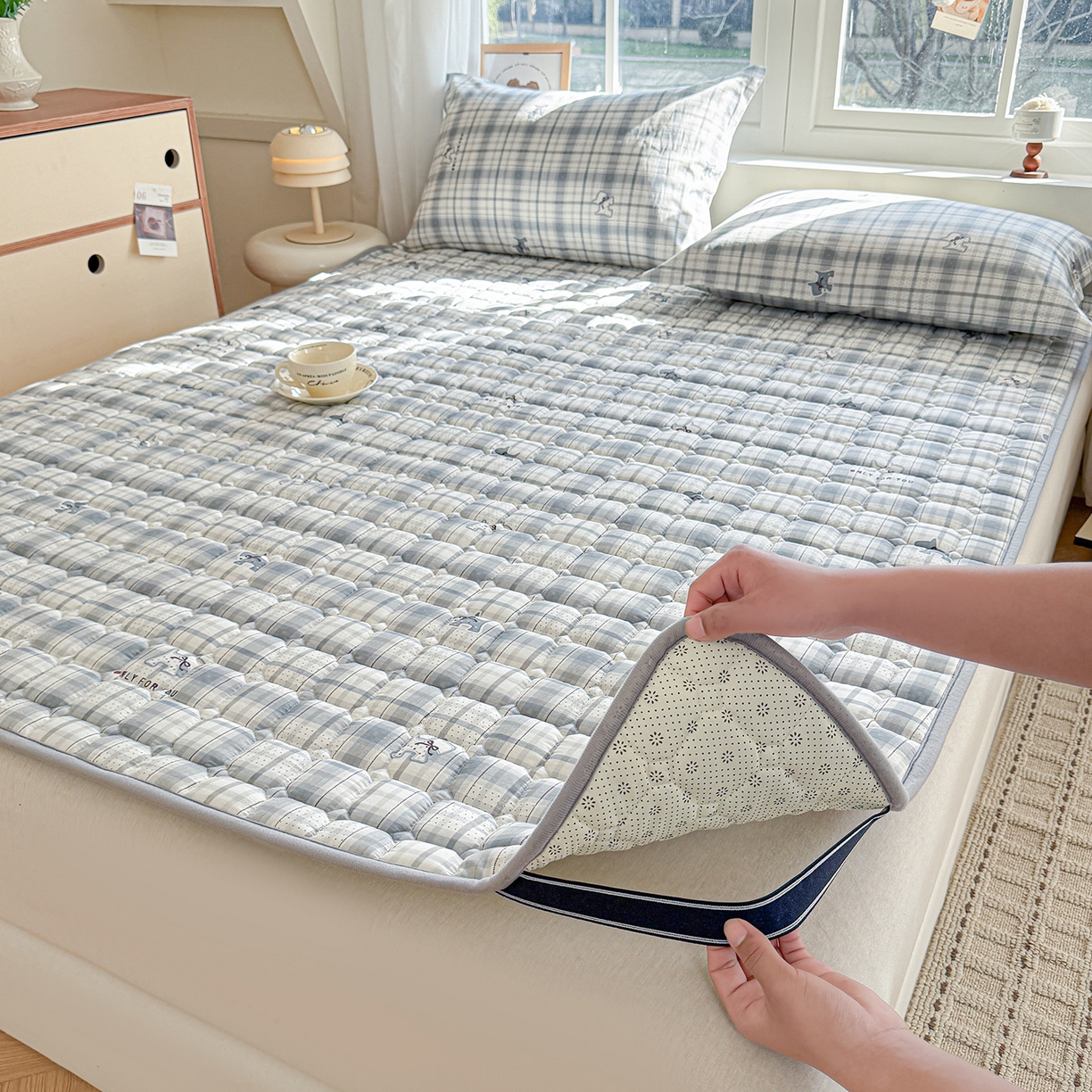 91家纺网 家纺一手货源 找家纺 （总）丽诺床垫 2026新款全棉抑菌防滑床褥床垫活力小柴