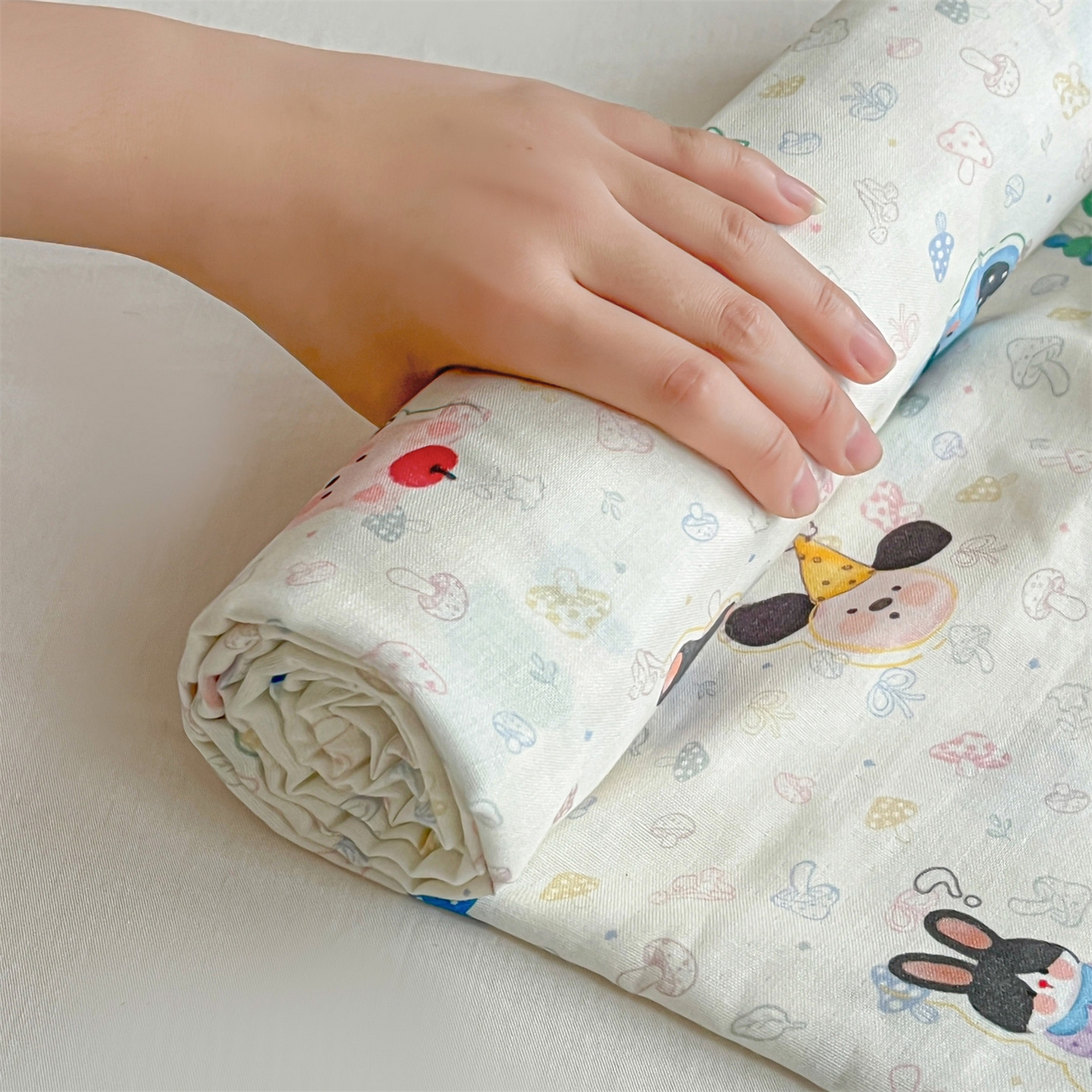 91家纺网 家纺一手货源 找家纺 名兮家居 2026新款全棉纯棉A类卡通时尚风双层纱床笠单品床笠床笠单件 双层纱-蘑菇屋