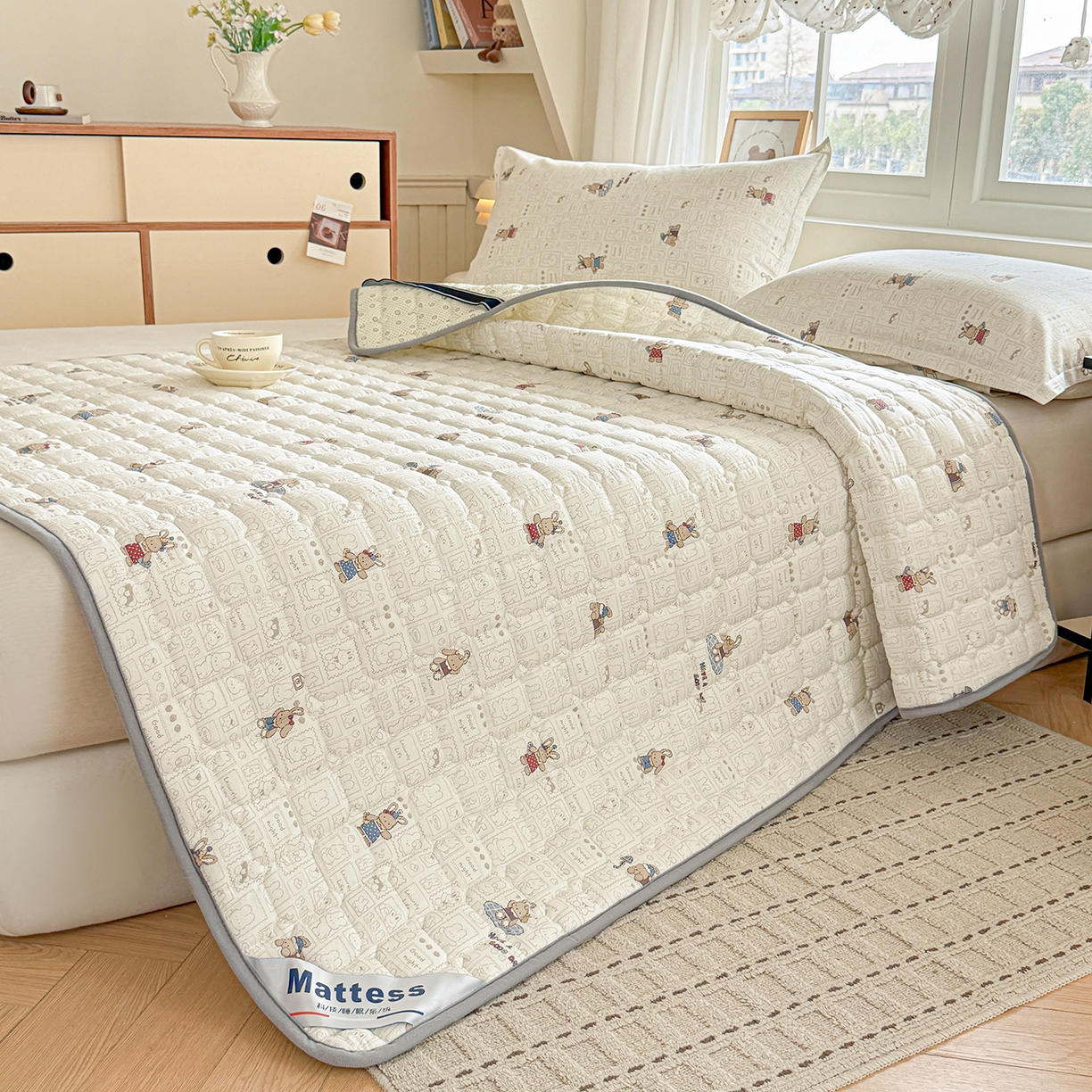 91家纺网 家纺一手货源 找家纺 （总）丽诺床垫 2026新款全棉抑菌防滑床褥床垫兔兔邮票集