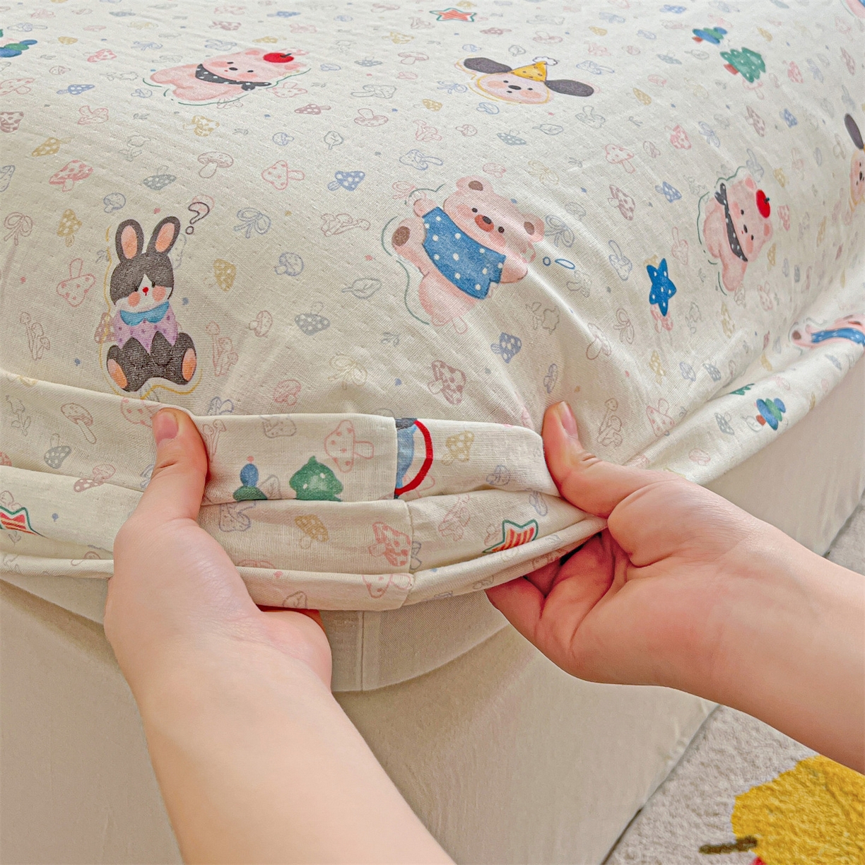 91家纺网 家纺一手货源 找家纺 名兮家居 2026新款全棉纯棉A类卡通时尚风双层纱床笠单品床笠床笠单件 双层纱-蘑菇屋