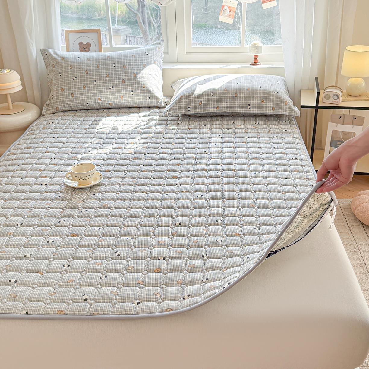 91家纺网 家纺一手货源 找家纺 （总）丽诺床垫 2026新款全棉抑菌防滑床褥床垫洋气柯基崽