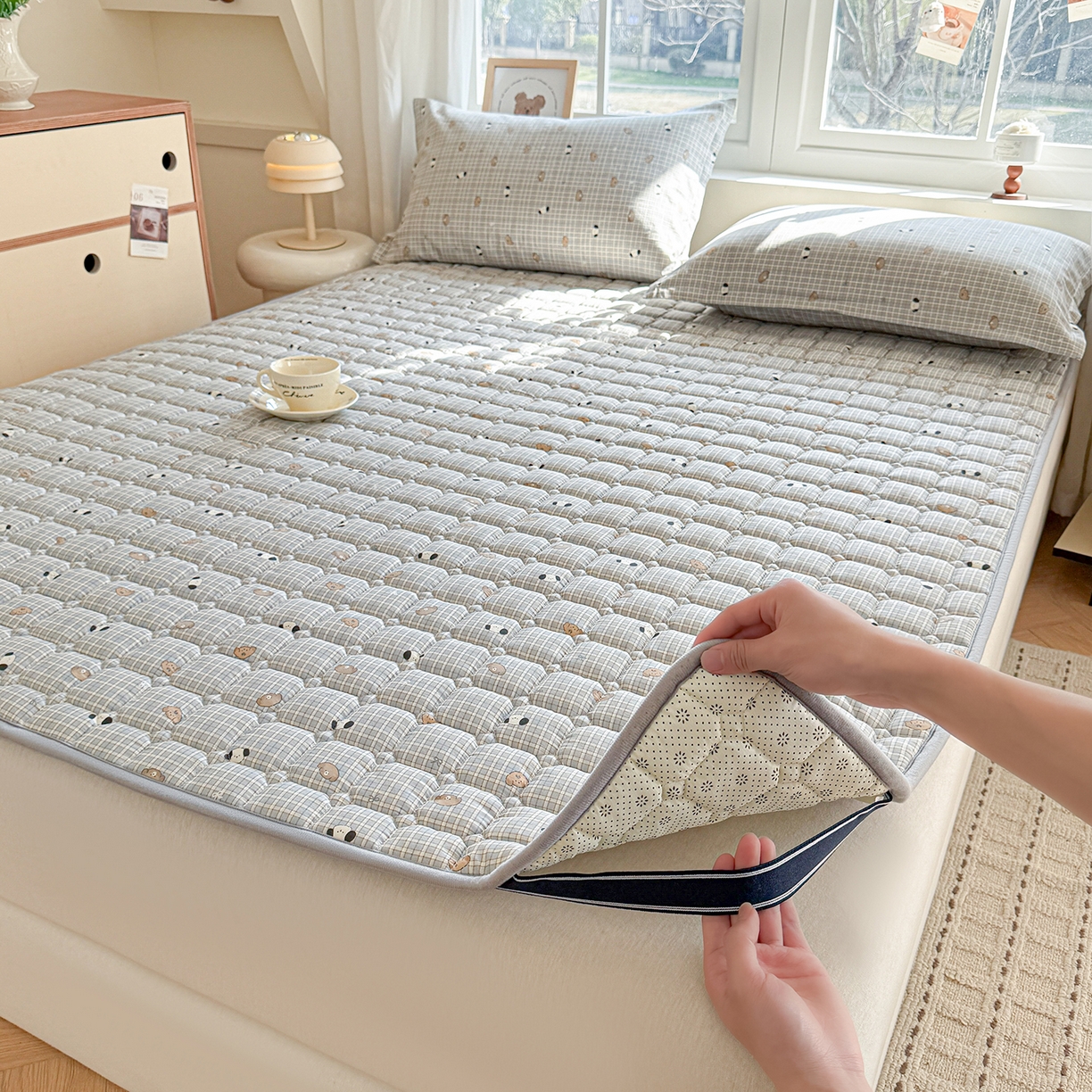 91家纺网 家纺一手货源 找家纺 （总）丽诺床垫 2026新款全棉抑菌防滑床褥床垫洋气柯基崽