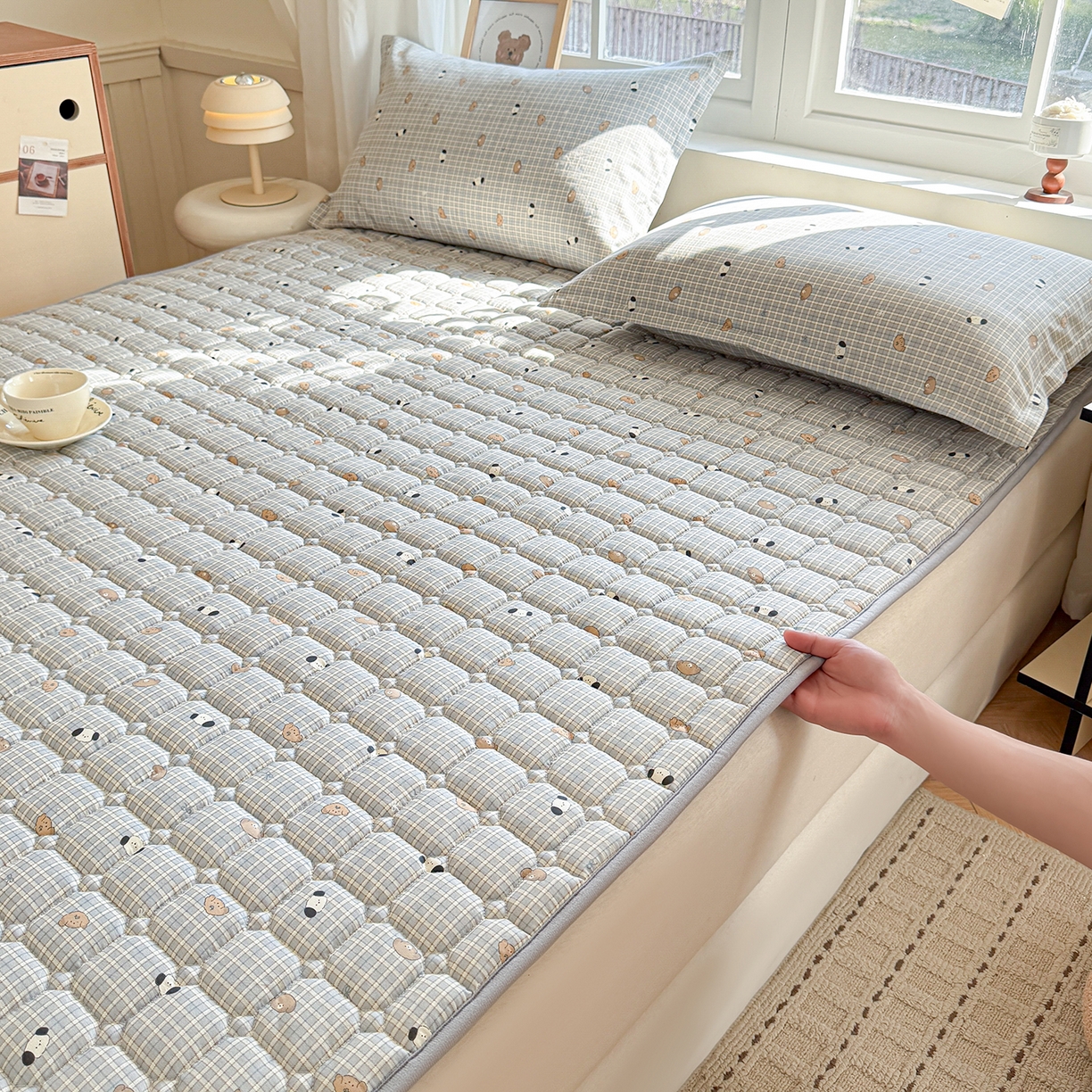 91家纺网 家纺一手货源 找家纺 （总）丽诺床垫 2026新款全棉抑菌防滑床褥床垫洋气柯基崽