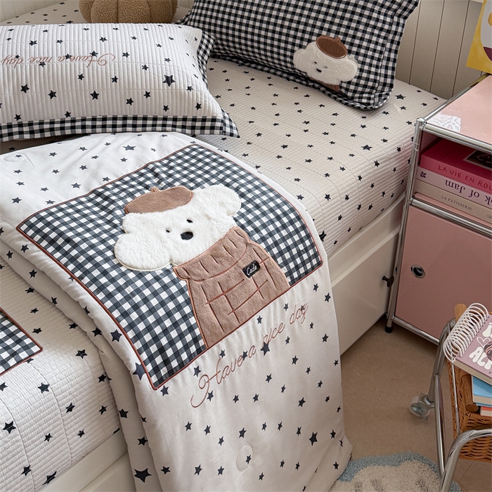 91家纺网 家纺一手货源 找家纺 暖生活 2026新款工艺款全棉水洗棉床盖单品床盖床盖单件 绅士小狗