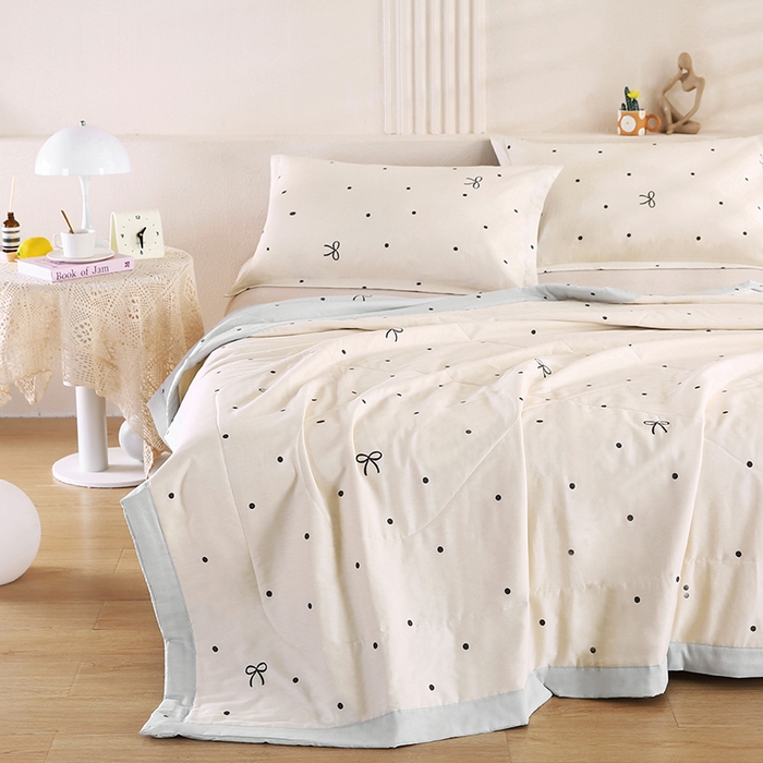 91家纺网 家纺一手货源 找家纺 米萝家居 2026新款里外全棉夏被纯棉棉棉花夏凉被空调被 被子被芯【风格二】 波点蝴蝶结-咖