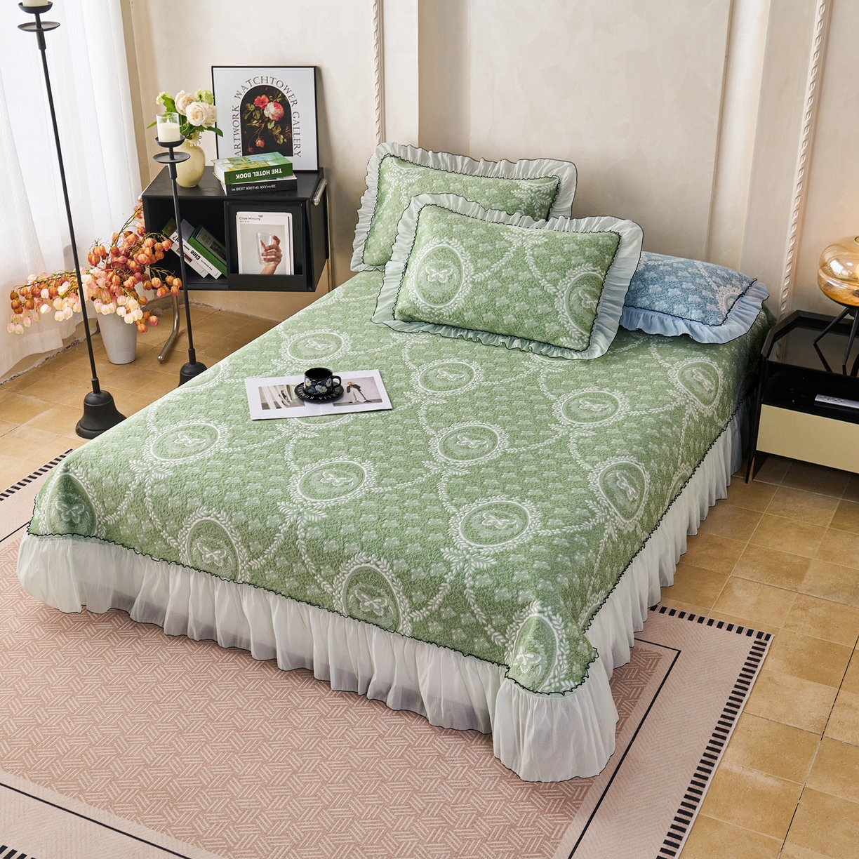 91家纺网 家纺一手货源 找家纺 梵克保罗 2026春夏新款PE乙纶冰豆豆双色提花床裙款凉席席子三件套-蝶舞花间系列 蝶舞花间-果绿