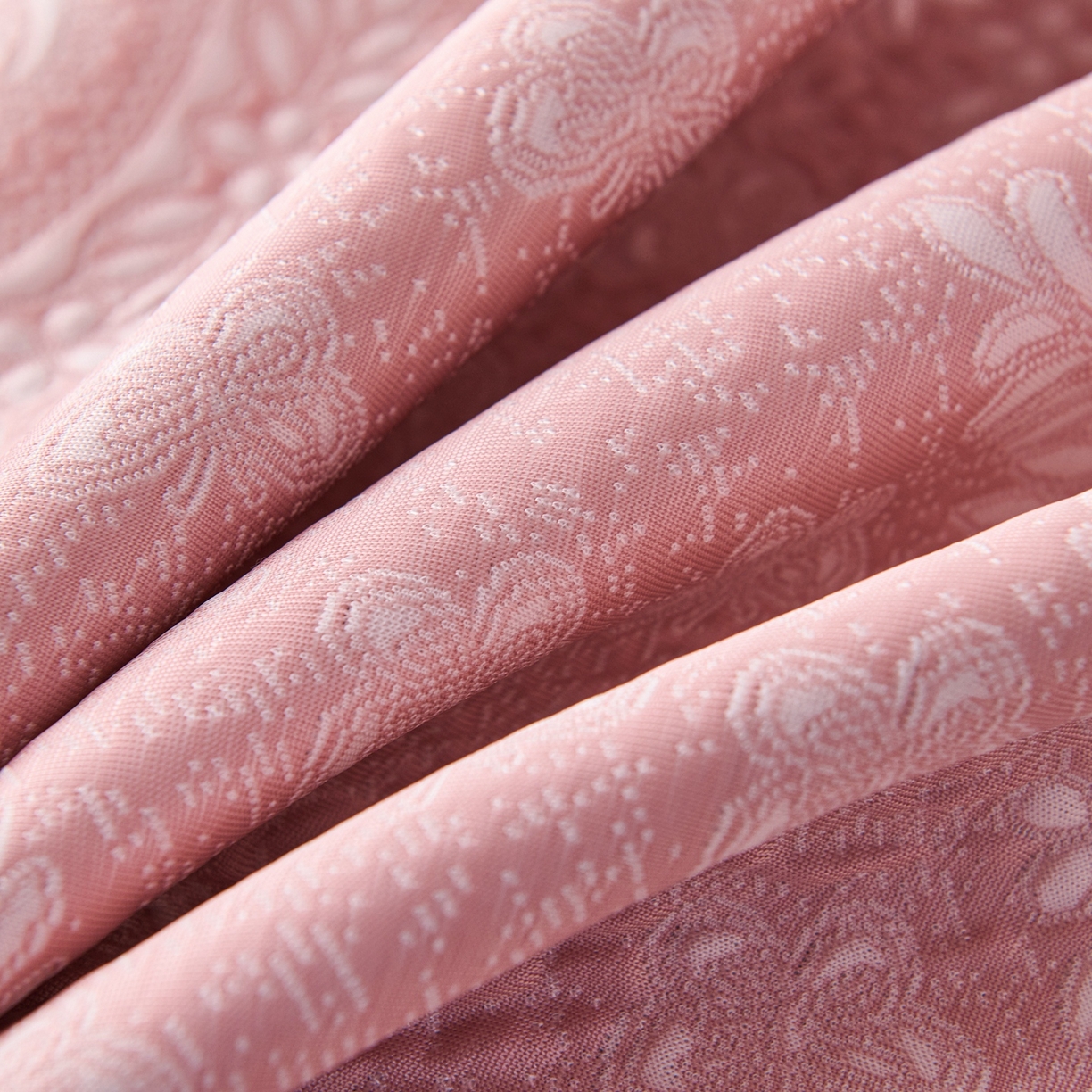 91家纺网 家纺一手货源 找家纺 梵克保罗 2026春夏新款PE乙纶冰豆豆双色提花床裙款凉席席子三件套-蝶舞花间系列 蝶舞花间-雾粉