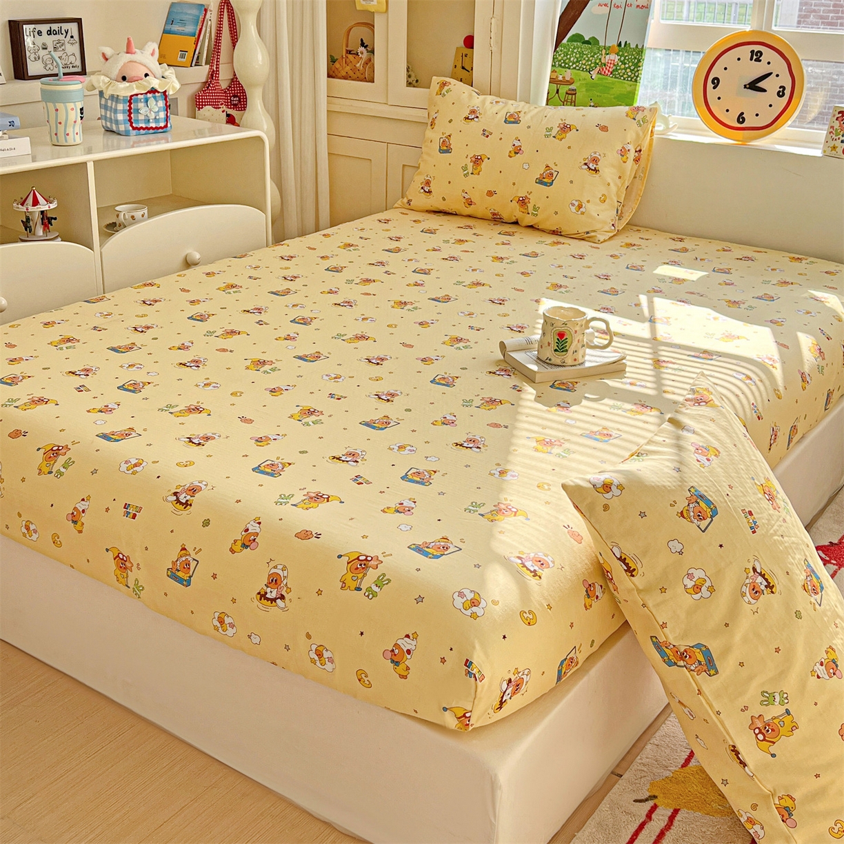 91家纺网 家纺一手货源 找家纺 名兮家居 2026新款全棉纯棉A类卡通时尚风双层纱床笠单品床笠床笠单件 双层纱-奶黄星仔