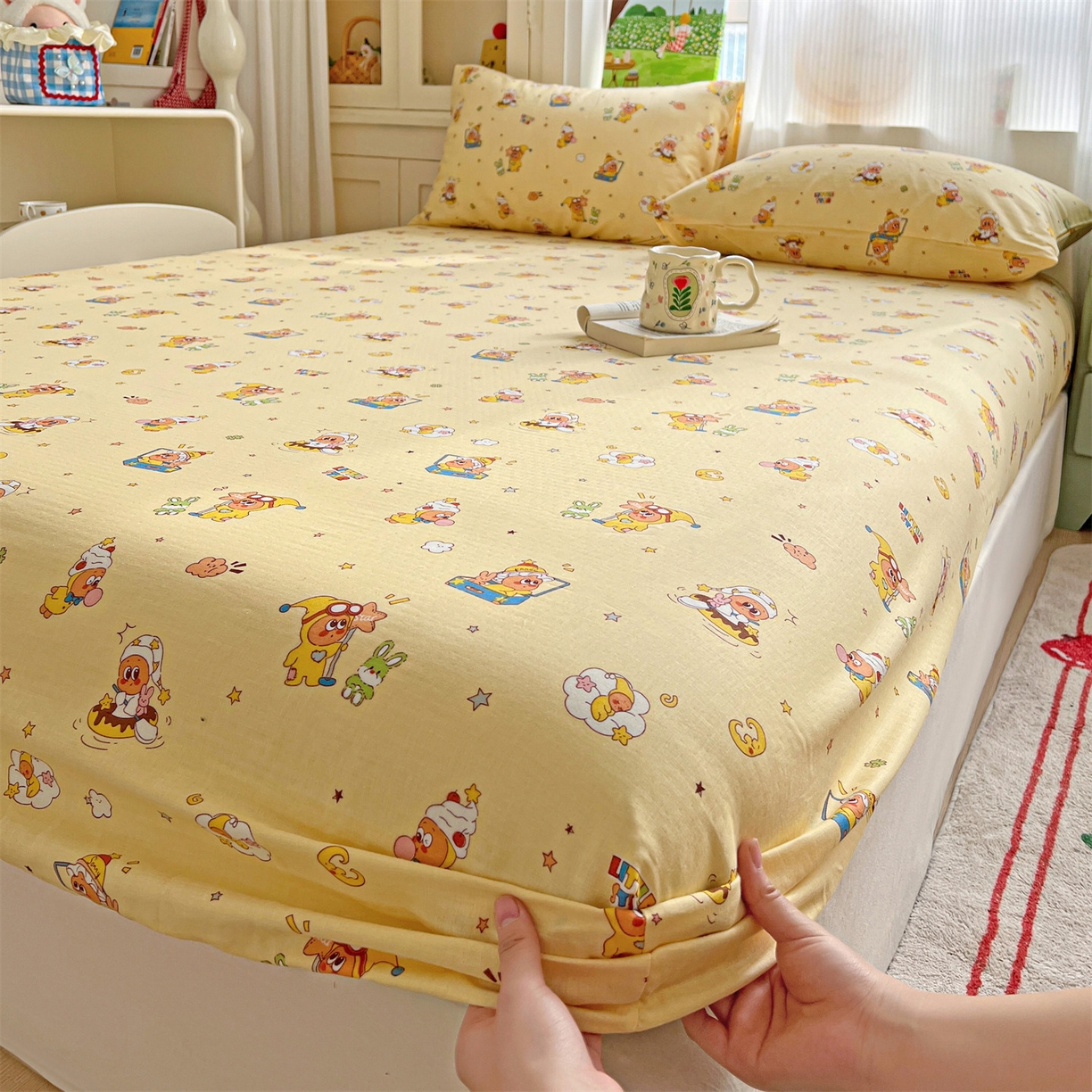 91家纺网 家纺一手货源 找家纺 名兮家居 2026新款全棉纯棉A类卡通时尚风双层纱床笠单品床笠床笠单件 双层纱-奶黄星仔