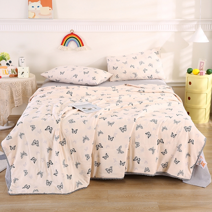 91家纺网 家纺一手货源 找家纺 米萝家居 2026新款100%棉花夏被四件套双层纱夏凉被空调被 被子被芯直播【风格二】 蝶舞